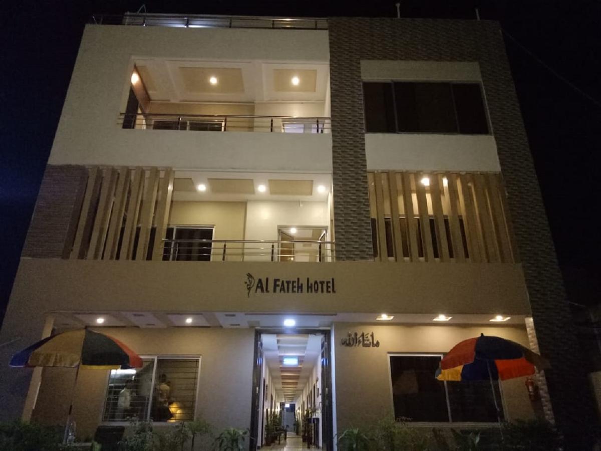 Al-Fateh Hotel لاهور المظهر الخارجي الصورة