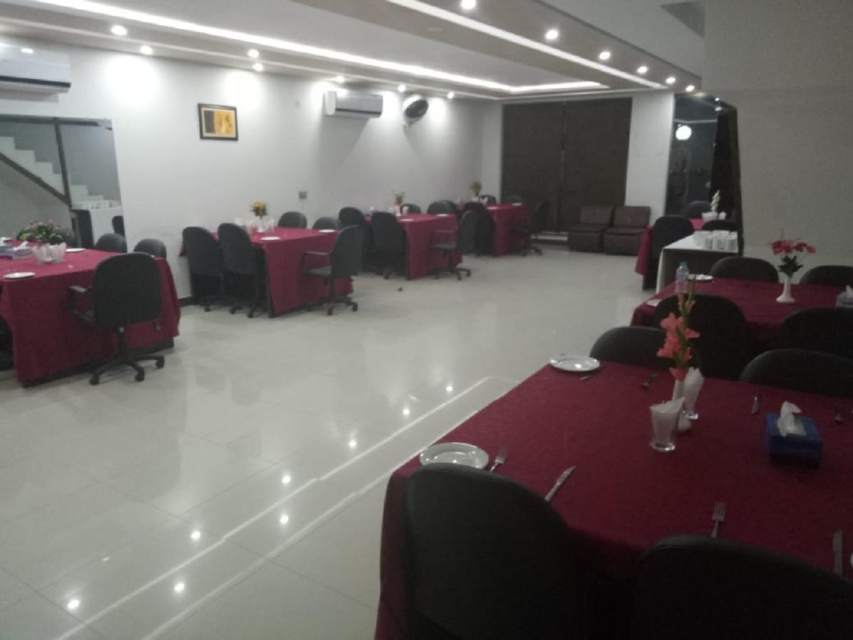 Al-Fateh Hotel لاهور المظهر الخارجي الصورة