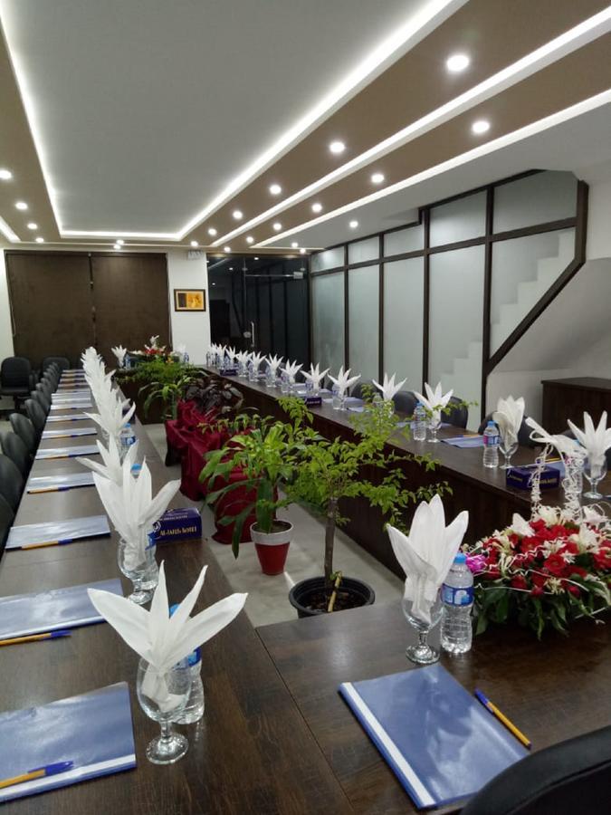 Al-Fateh Hotel لاهور المظهر الخارجي الصورة