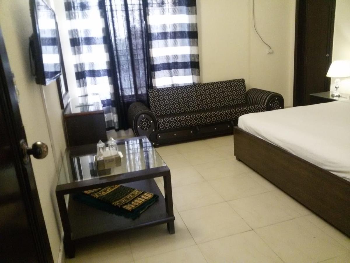 Al-Fateh Hotel لاهور المظهر الخارجي الصورة