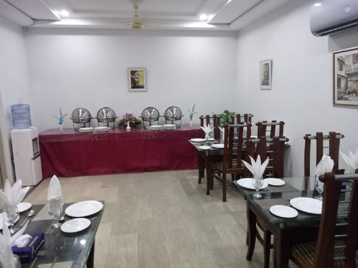 Al-Fateh Hotel لاهور المظهر الخارجي الصورة