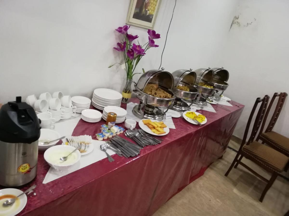 Al-Fateh Hotel لاهور المظهر الخارجي الصورة