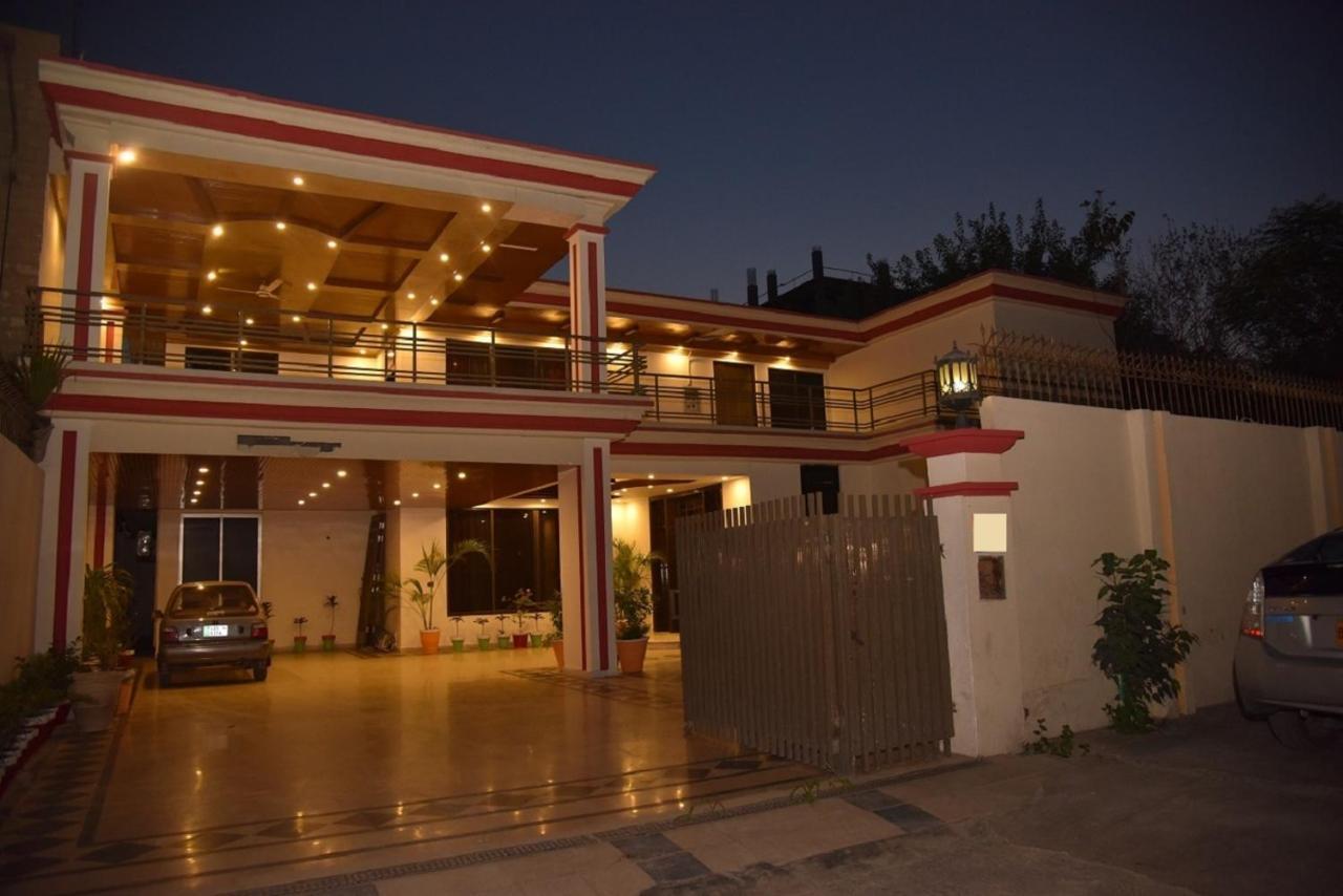 Al-Fateh Hotel لاهور المظهر الخارجي الصورة